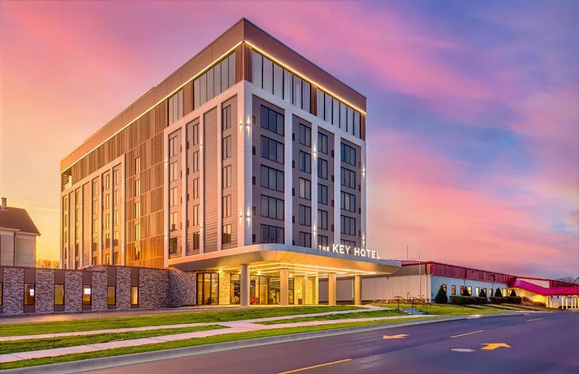The Key Hotel Dubuque, Tapestry Collection by Hilton - Image 1