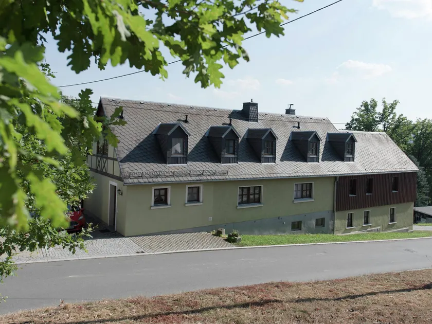 Lovely Apartment in Unterwürschnitz near Ski Area - Image 1