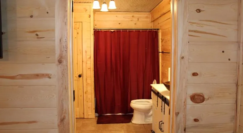 Samantha's Timber Inn - Image 1