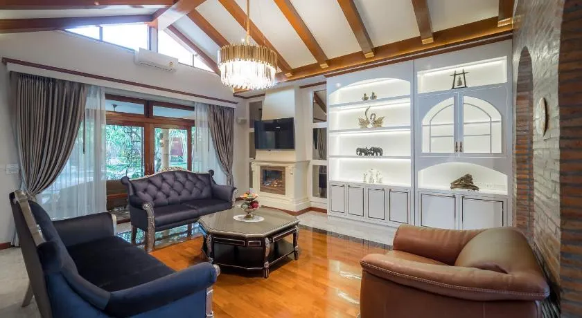 Modern Love Villa - Image 1