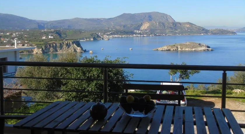 Plaka apt Homeleader - Image 1