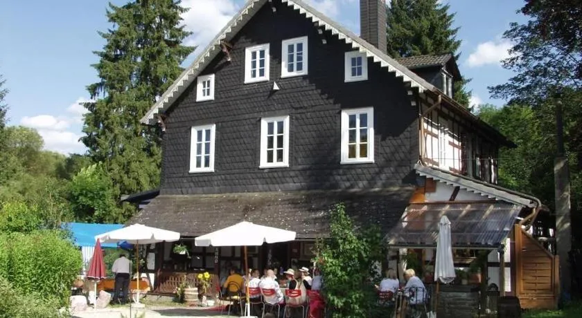 Doppelzimmer / Landhaus Ederlust Heilungsräume e.V. - Image 1