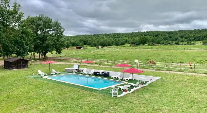 Domaine du cheval d’argent - Image 1