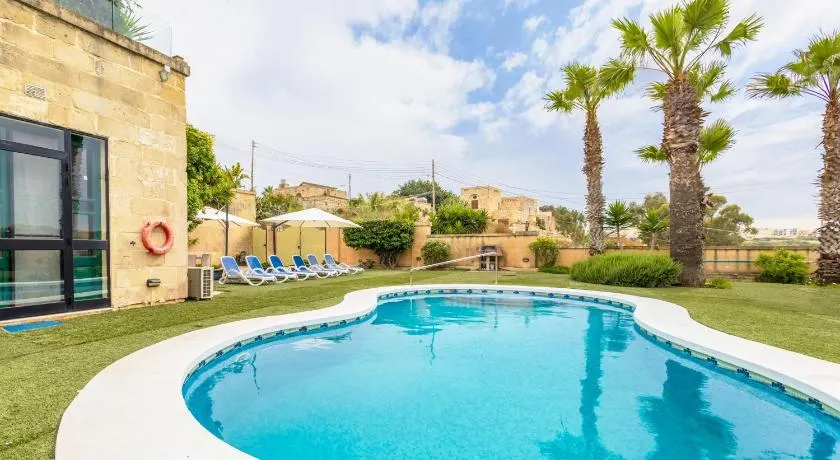Zest Holiday Home - Image 1