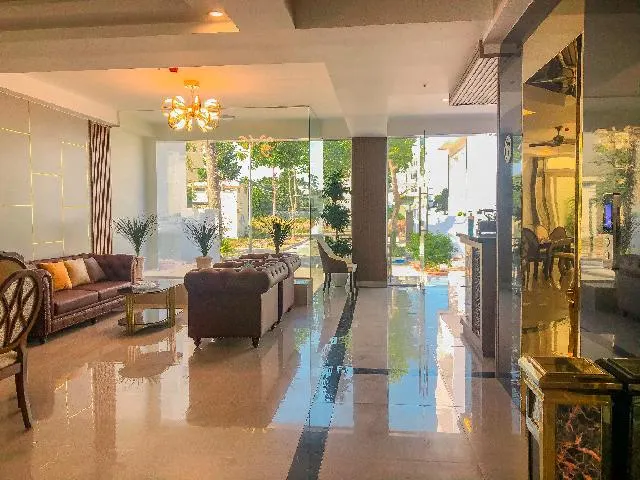 Swan Hotel - Image 1