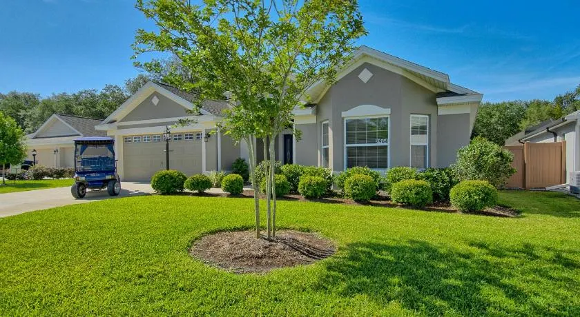 2964 Z6 VILLAGE OF FENNEY by REMAX Premier - Image 1