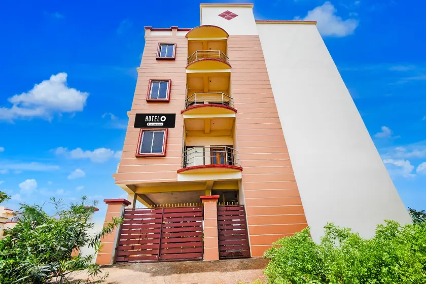 Super Hotel O Dumduma Near DN Regalia Mall - Image 1
