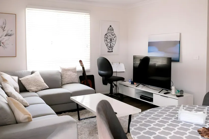 Stunning 3BR Shepparton Home - Image 1