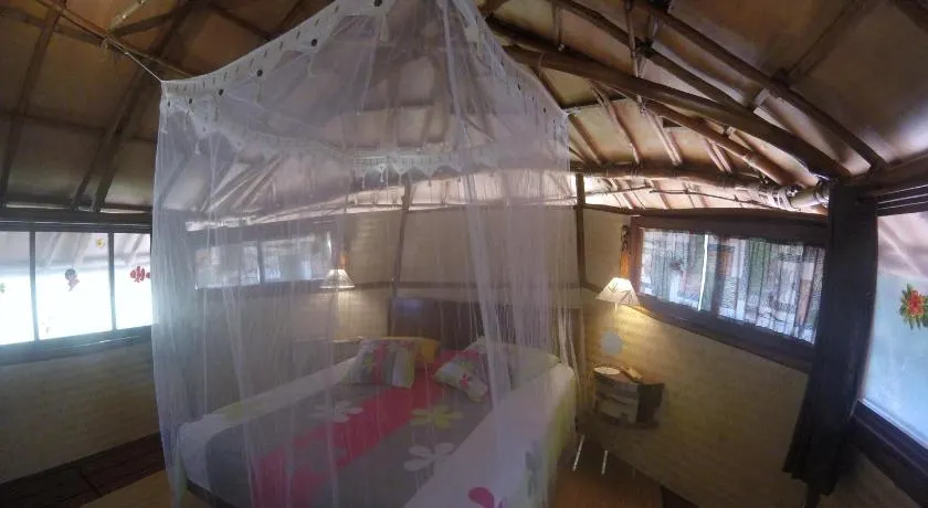 Location " la Pirogue " Maison d'Hôtes à Moorea - Image 1