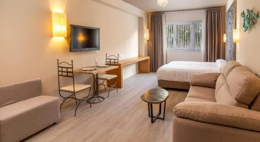 Apartamentos Sevilla Este by QHotels - Image 1