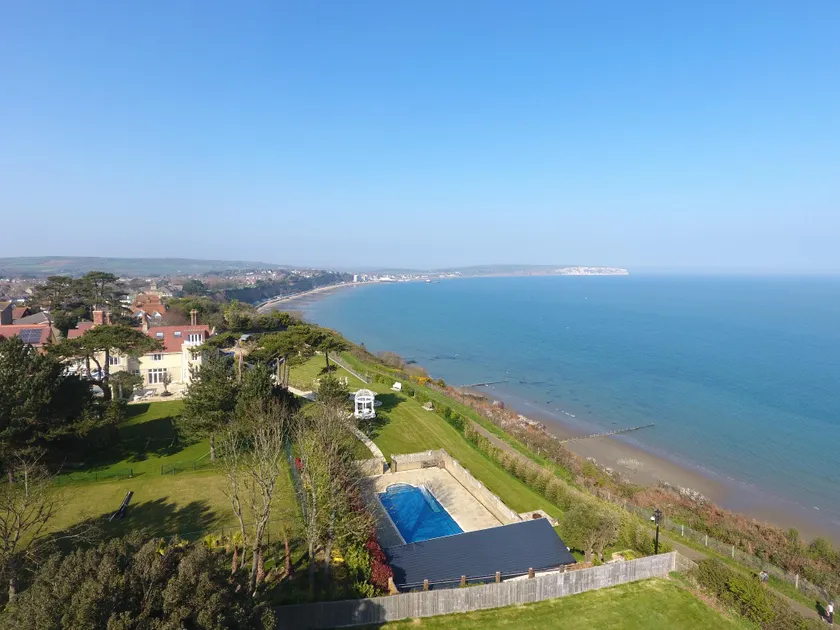 Haven Hall Hotel - Image 1