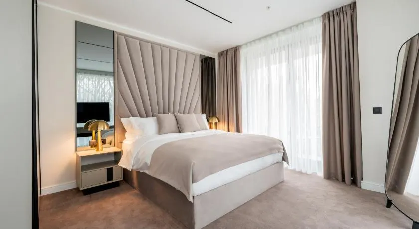 New Belgrade Premium Hotel - Image 1