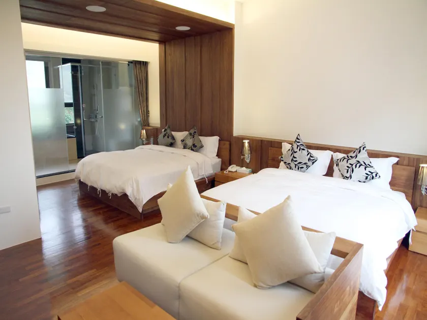 Quiet World Spa Villa - Image 1