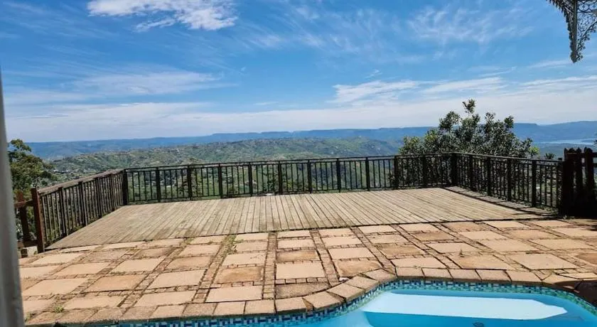11-on-RobRoy calming space with 3 bedrooms&pool - Image 1