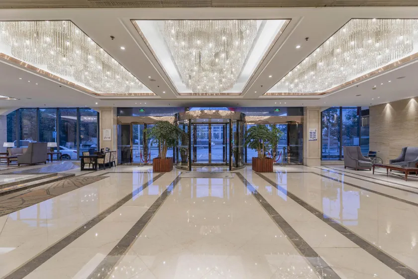 Chenguang Hotel - Image 1