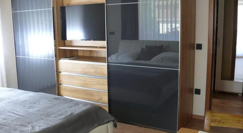 "Kaiser's" Ferienwohnung mit Balkon und Garten - Image 1