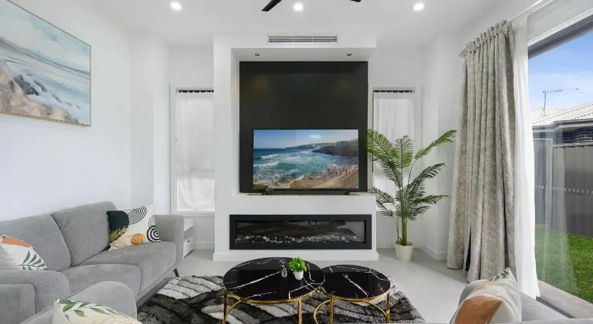 5BR Marsden Park Home Near Schofields Station - Image 1