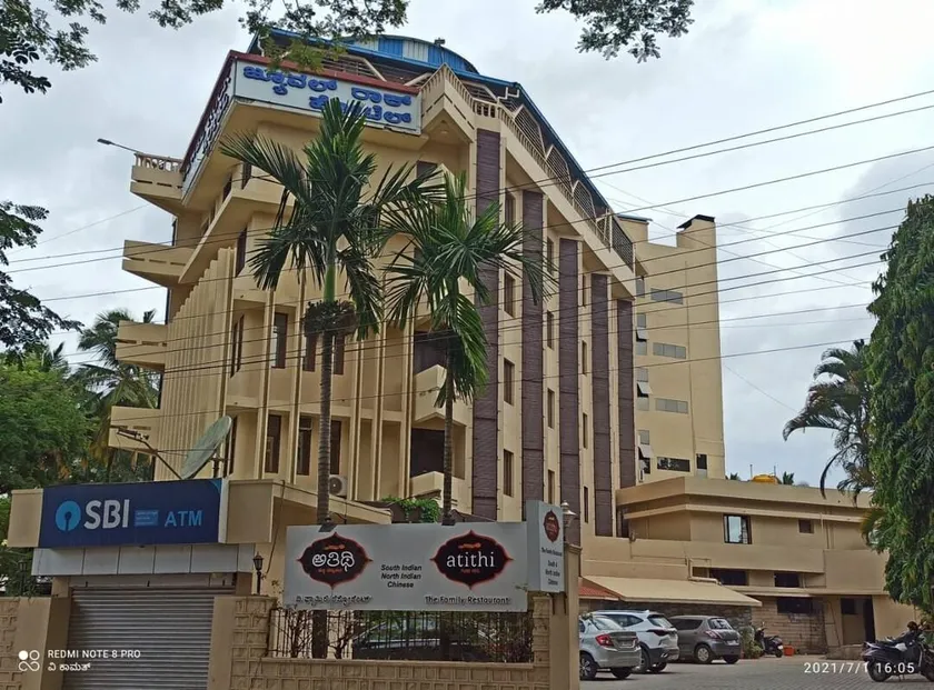 Jewel Rock Hotel - Image 1