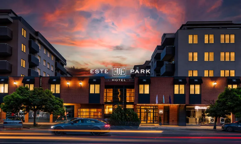 -- ESTE PARK HOTEL -- part of Urban Chic Luxury Design Hotels - Parking & Compliments - next to Shopping & Dining Mall Plovdiv - Image 1