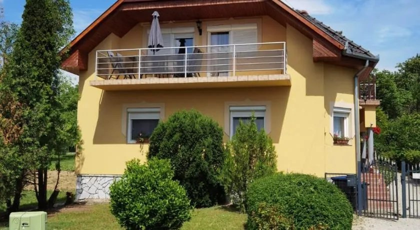 Beni Haus - Image 1