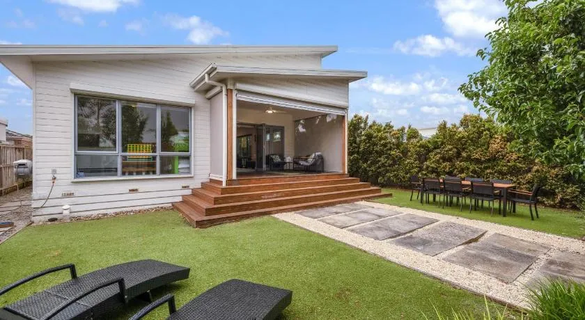 Guesthouse on Grampian - Image 1