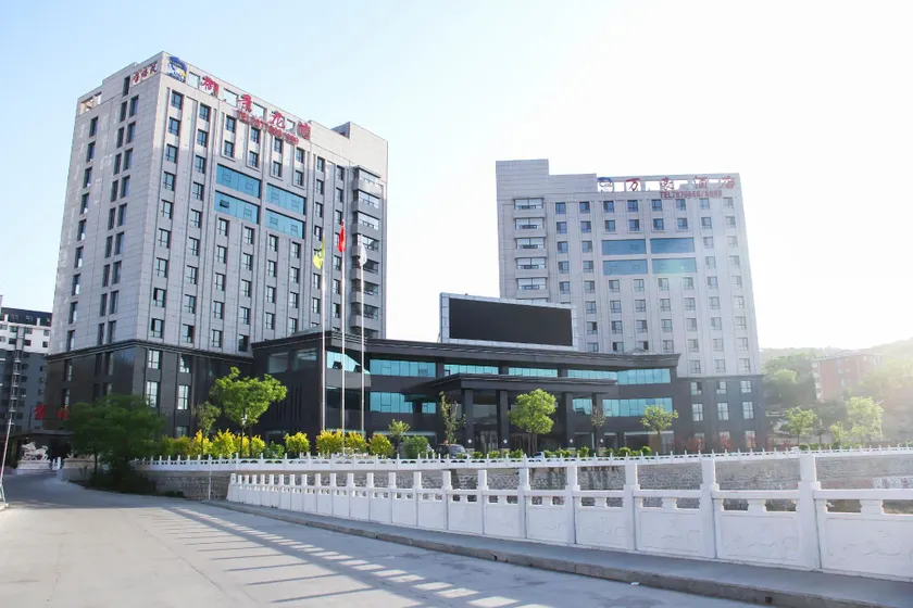 Marriott Hotel - Image 1