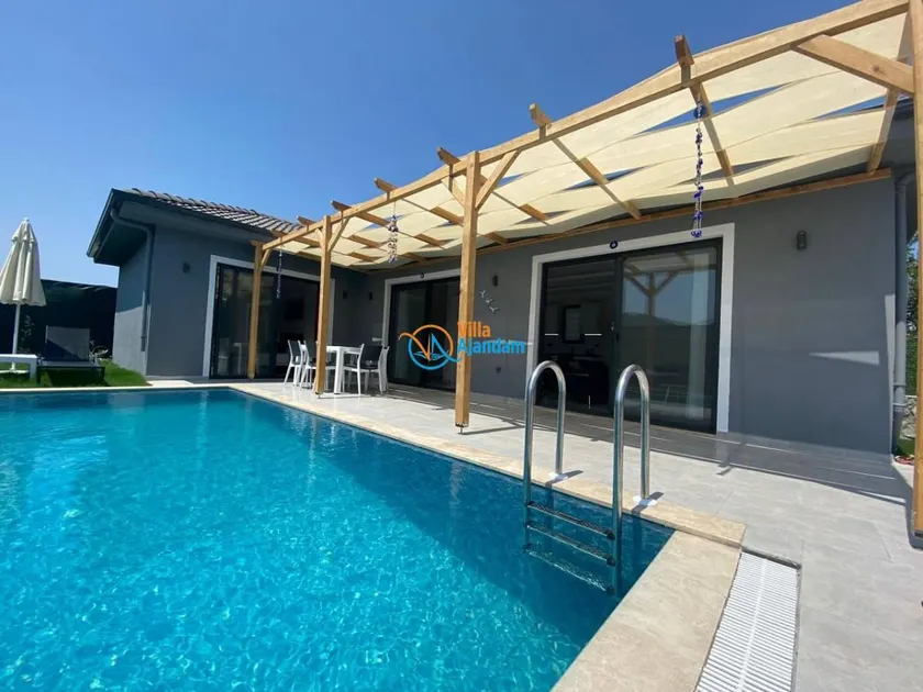 Villa İzgi - Image 1