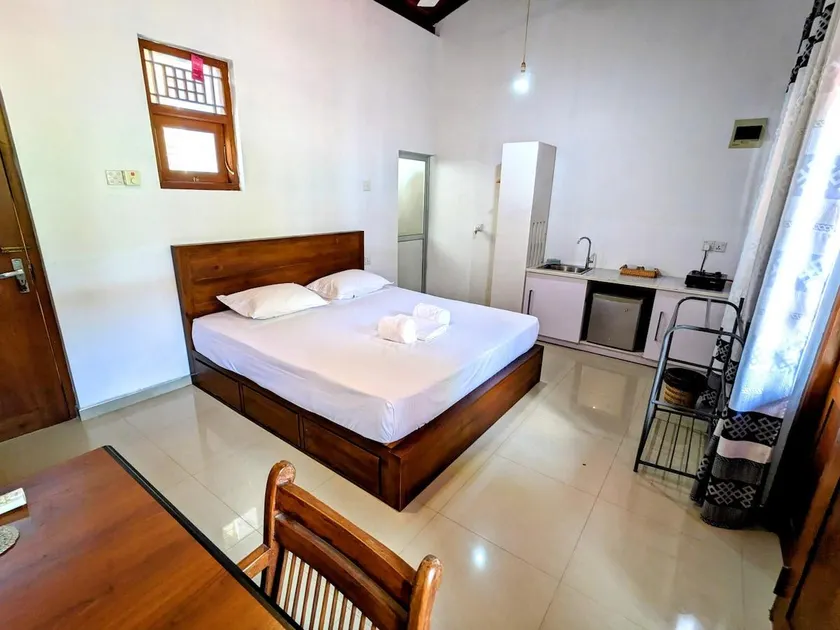 Lavish Lodge, Tangalle, Sri Lanka - Image 1