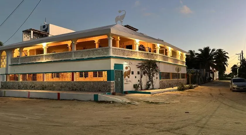 Casa Gajah Hotel Cuyo - Image 1
