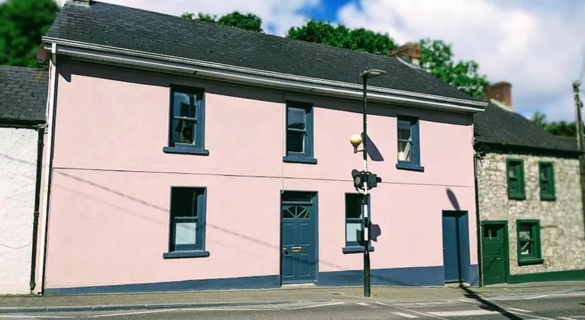 Lisquell Cashel - Image 1