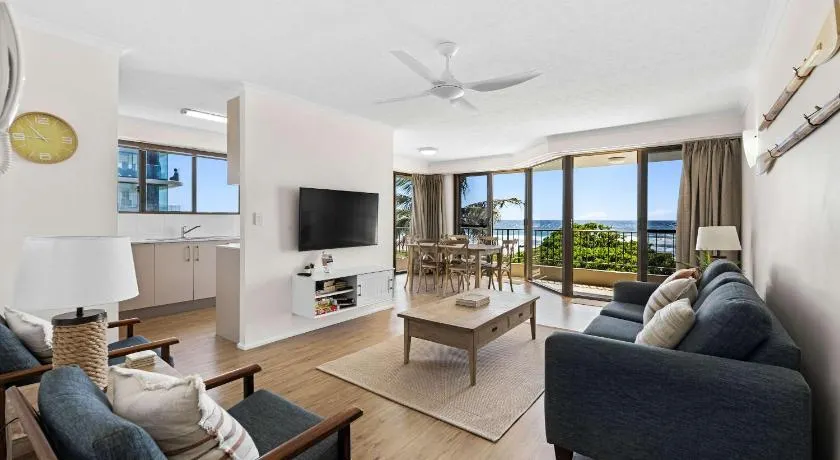 Surfside 8 - Absolute Beachfront 3BR - Image 1