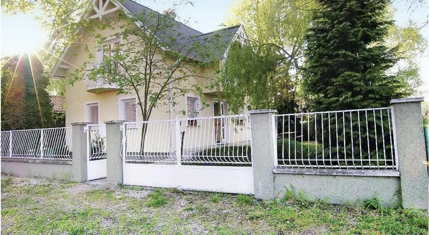 Tóparti Vendégház - Lipót, Magyarország Szénafű üdülő-sor 7 - Image 1