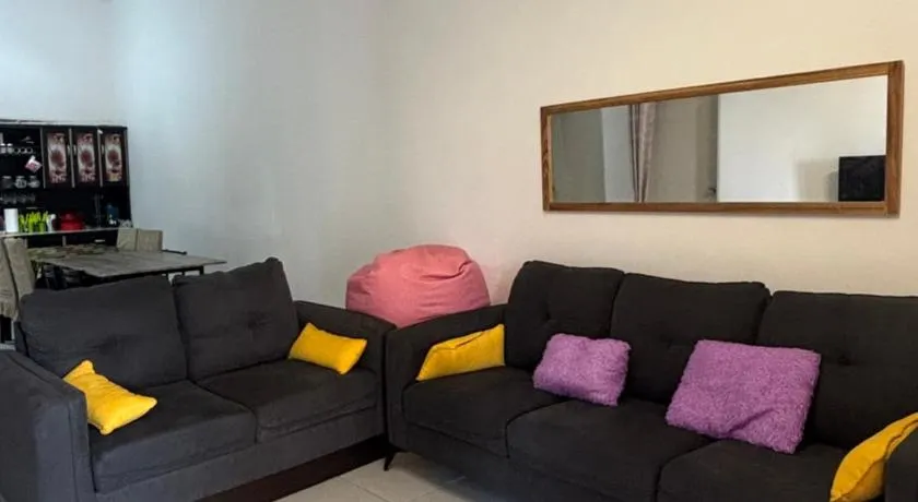 KM Homestay JC 6704 - Image 1