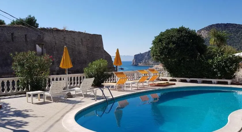 Park Hotel Castello - Image 1