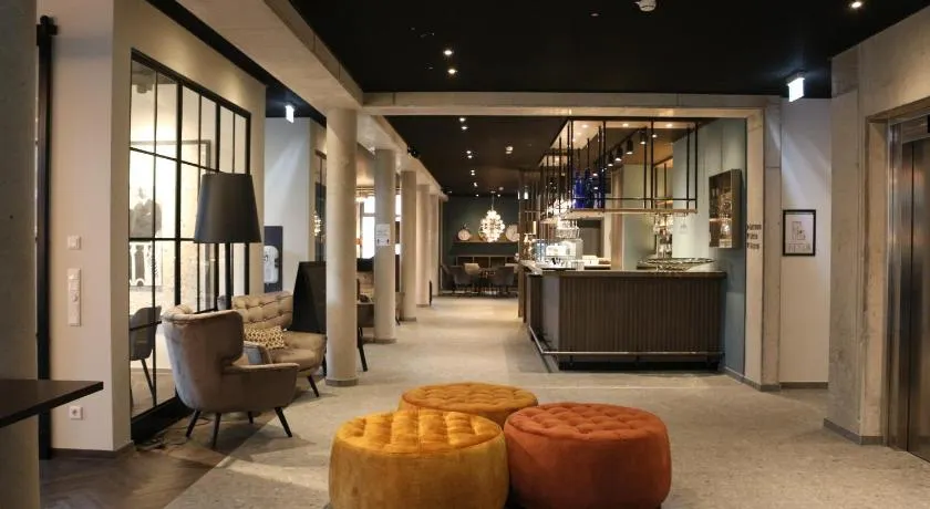 Hotel Zeitgeist Warburg KG - Image 1
