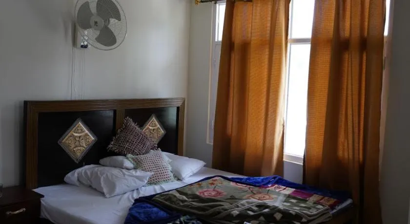 Skardu eat and stay - Image 1