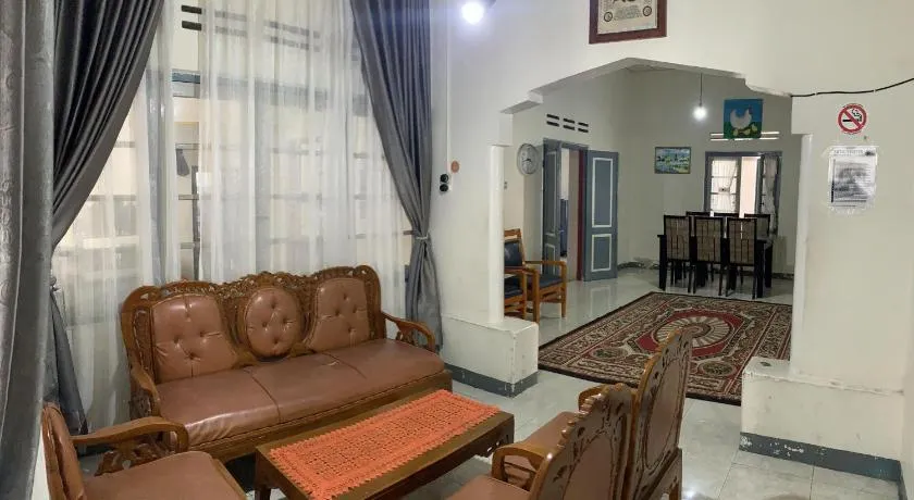 Bukittinggi Homestay - Image 1