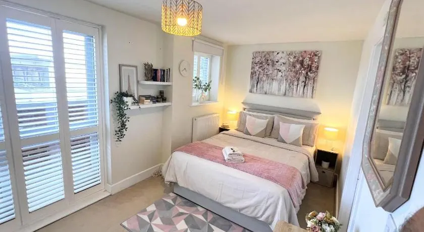 Penthouse Rooms - Image 1