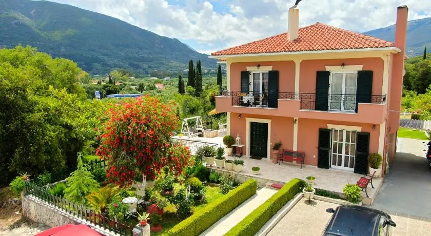 Ntina's house - Image 1