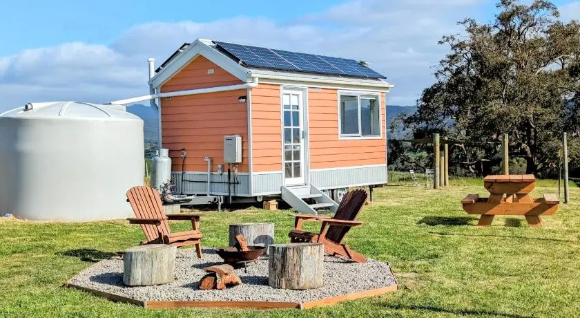 Warburton Tiny House - Tiny Stays - Image 1