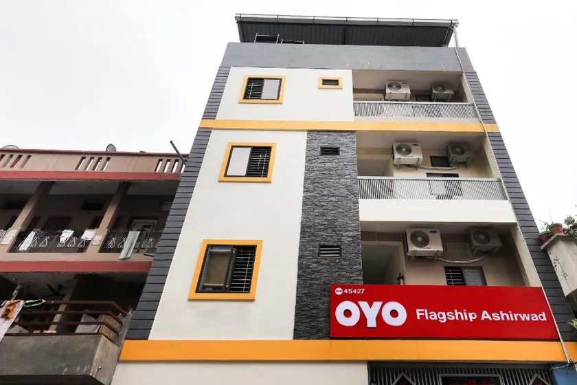 Hotel Aashirwad - Image 1