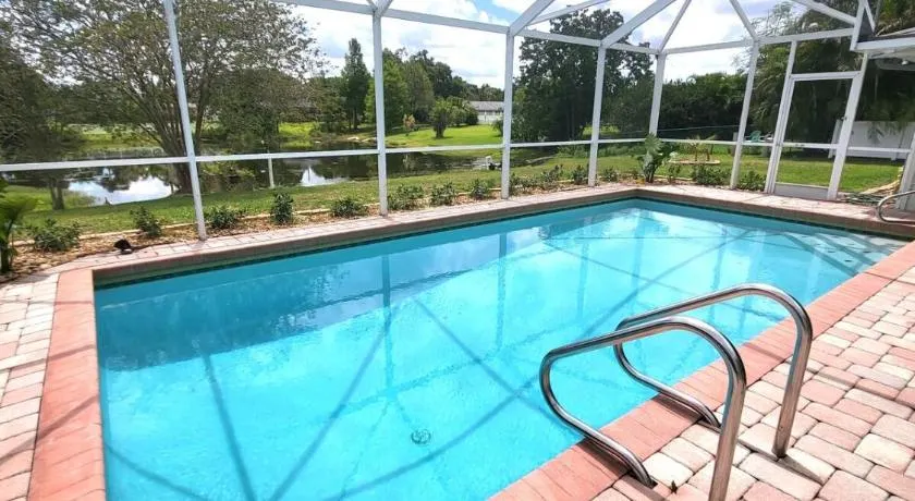 Emerald House - Image 1