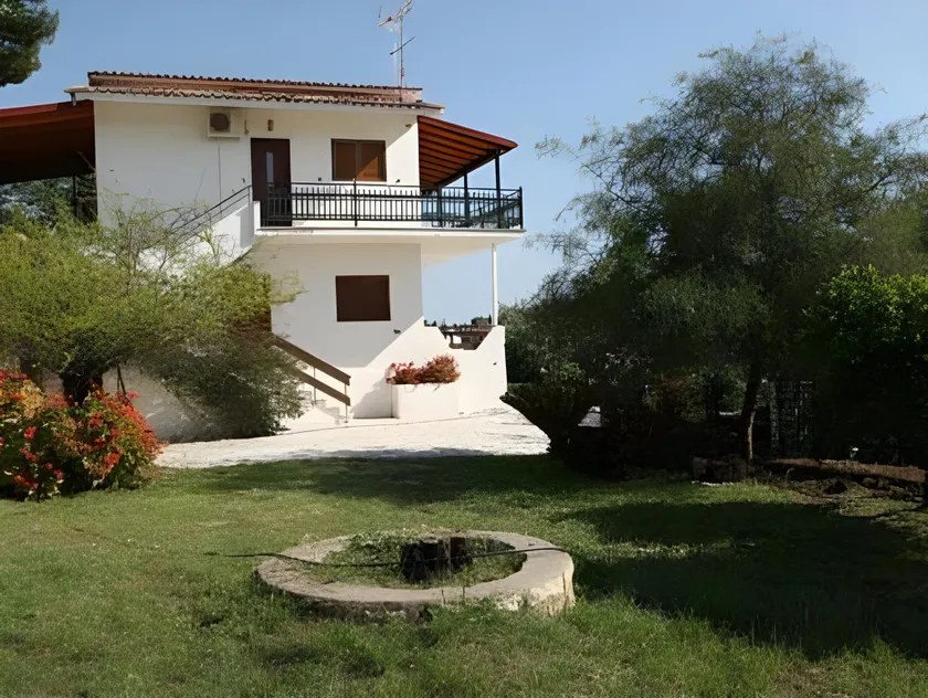 Paschos Rooms - Image 1