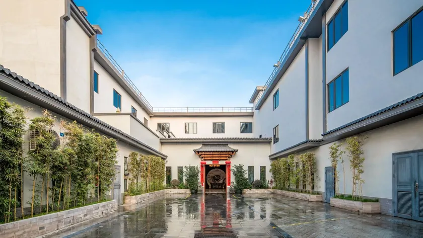 Floral Hotel Huizhou Yanqi Mansion - Image 1