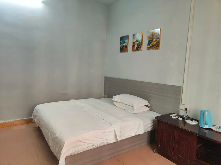 Wanfang Business Hotel - Image 1
