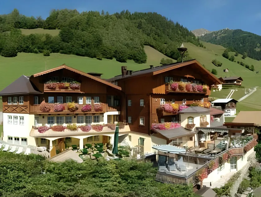 Berghotel Hauserbauer - Image 1