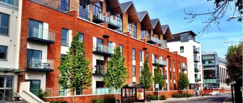 Apartment in Newbury Parkway Centre - Image 1