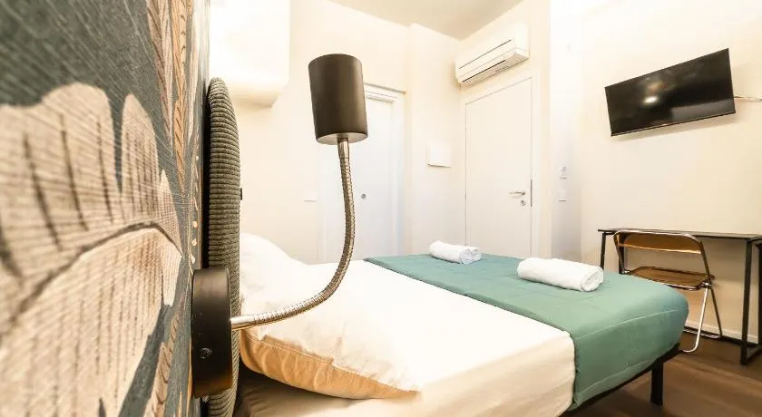 RRRapido Suites & Rooms - Via Foppa - Image 1
