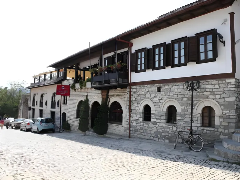 Hotel Mangalemi - Image 1