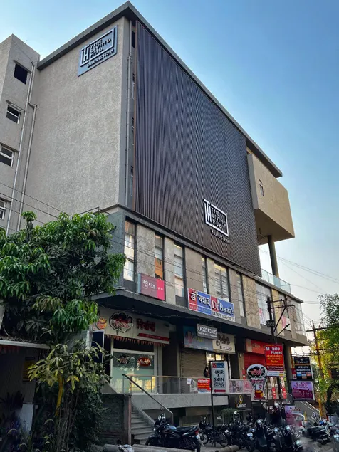The Living Hub Business Hotel, Kolhapur - Image 1